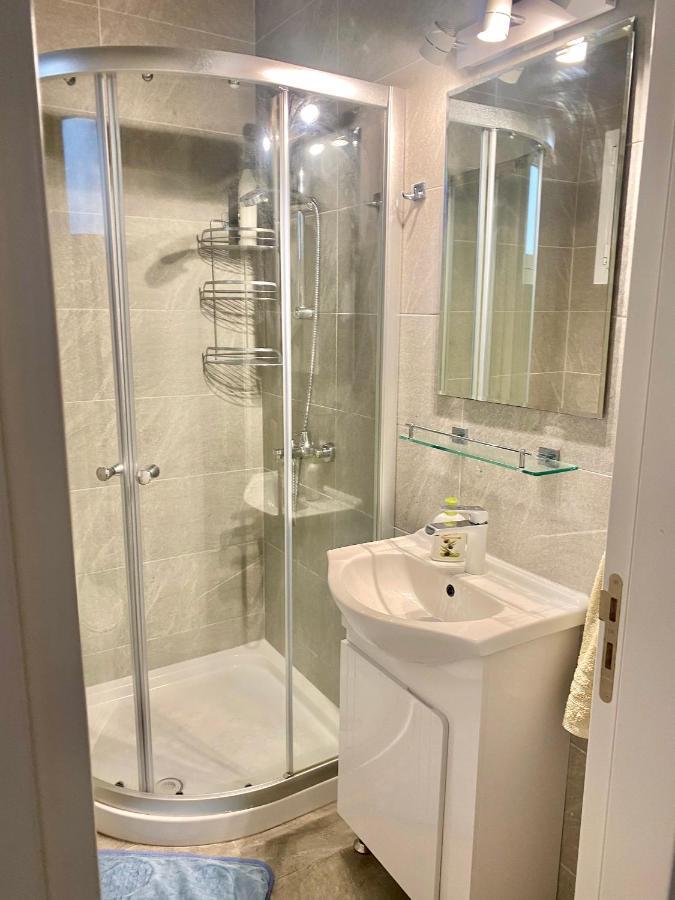 Coral Bay Modern Renovated Apartment By The Sea Pafos Zewnętrze zdjęcie
