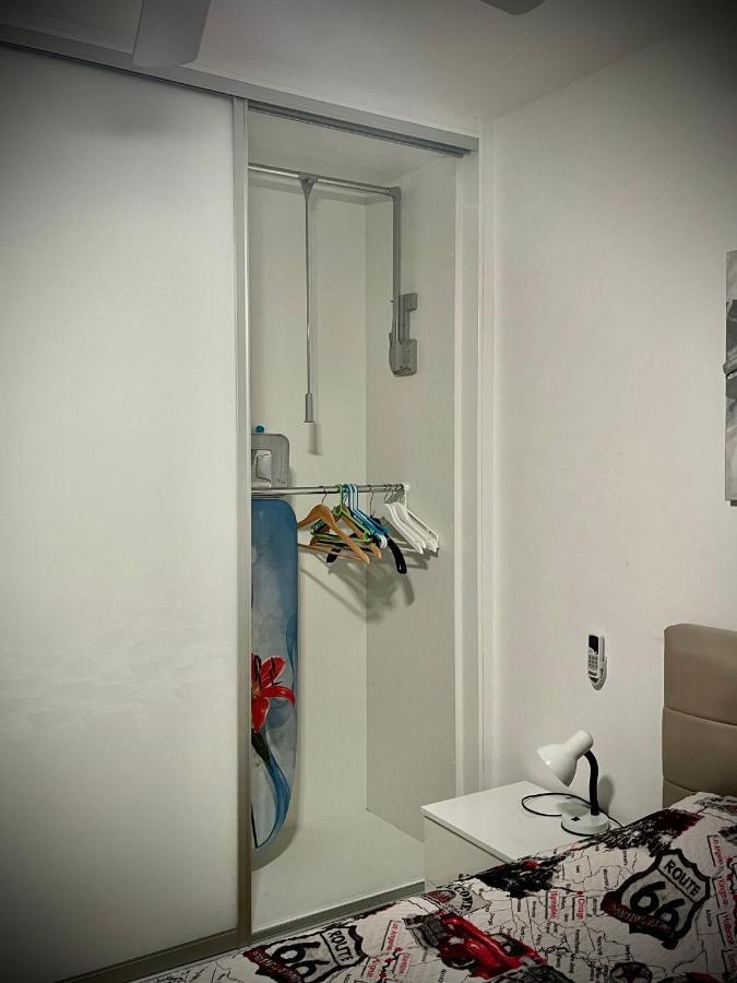Coral Bay Modern Renovated Apartment By The Sea Pafos Zewnętrze zdjęcie