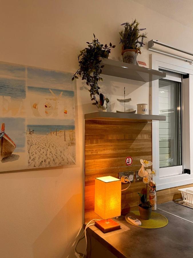 Coral Bay Modern Renovated Apartment By The Sea Pafos Zewnętrze zdjęcie